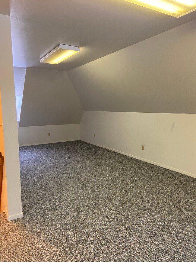 232 Quarter Circle Rd, East Helena, MT 59635 House Rental in East