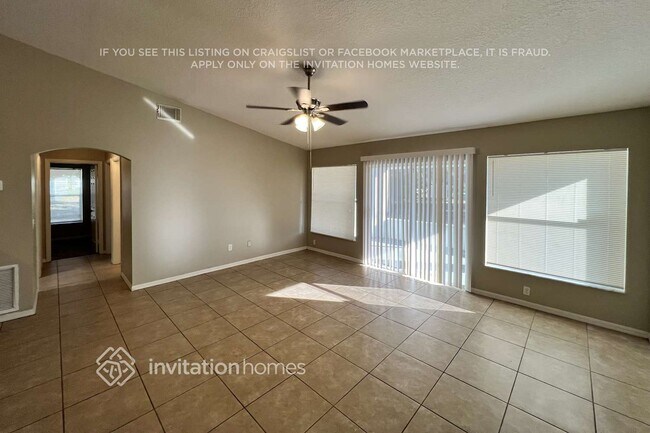 Foto del edificio - 5807 NW Carr Ct