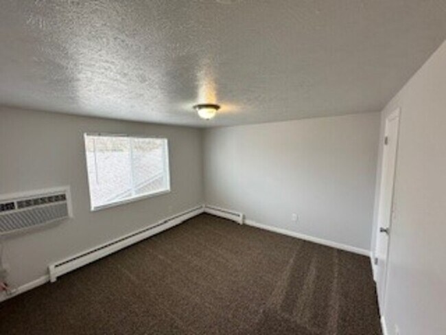 Foto del edificio - 1428 E 16th St