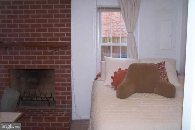 Foto del edificio - 1167 N Vernon St