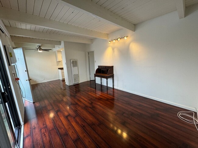 Building Photo - 3538 Keystone Av