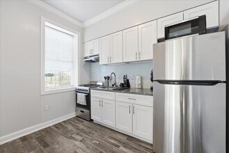 Building Photo - 3-5 Potter Pl