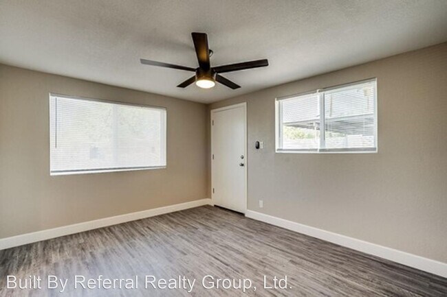 Building Photo - 603 S Bellview