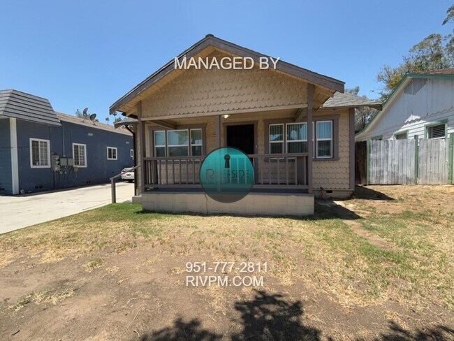 Building Photo - WELCOME TO YOUR NEW HOME IN THE WOOD STREE...
