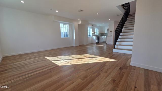 Foto del edificio - 2327 Langdale Ave