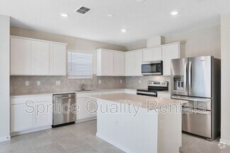 Building Photo - 7708 Syracuse Dr