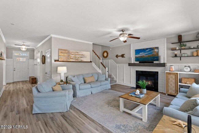 Building Photo - 204 N Brig Dr