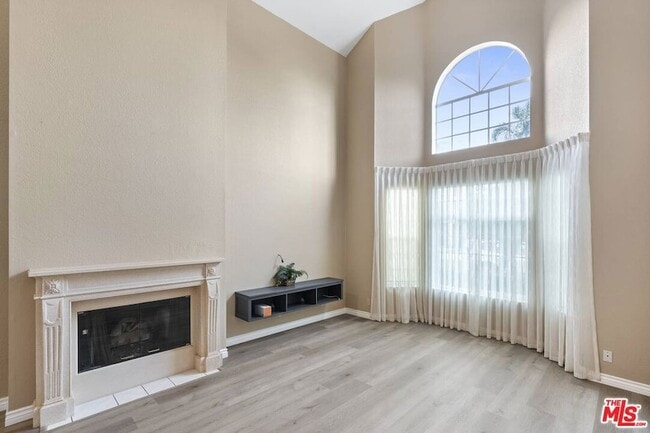 Photo - 2210 Graham Ave Townhome