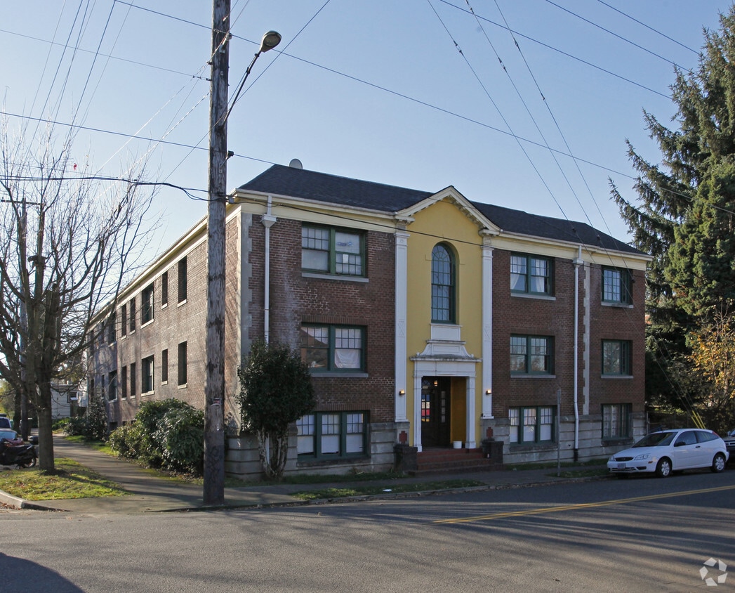 Primary Photo - 1436 SE Stark St