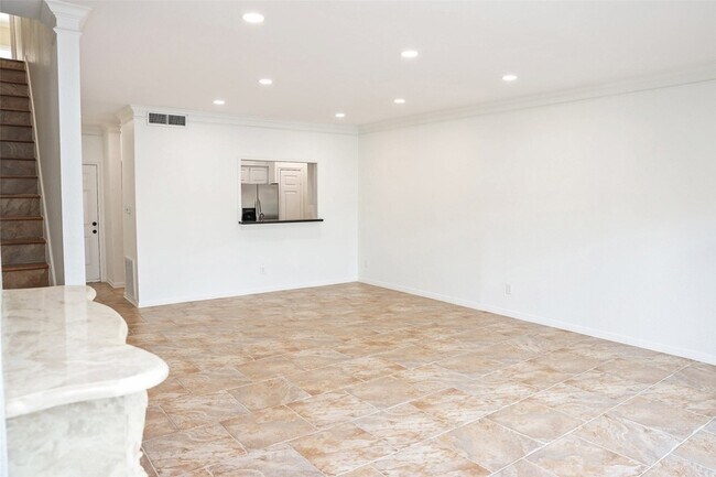 Foto del edificio - 290 Wilcrest Dr