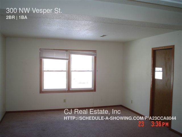 Foto del edificio - 300 NW Vesper St