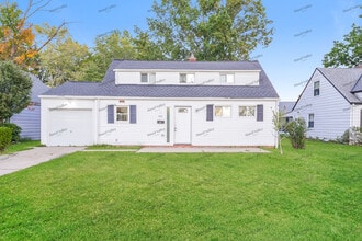 Building Photo - 451 Fairway Blvd