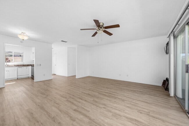 Foto del edificio - 3840 Cinnamon Way