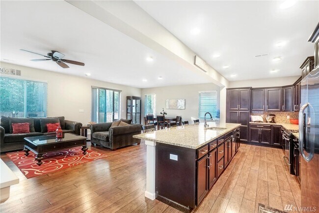 Foto del edificio - 8935 Corona St NE
