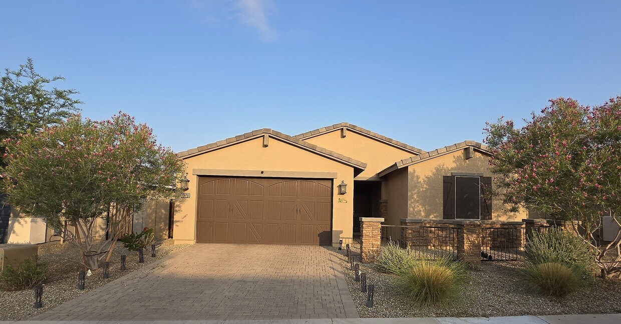Primary Photo - 1578 S 224th Ln