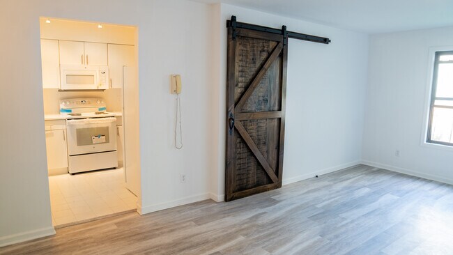 Foto del edificio - 22 69th St
