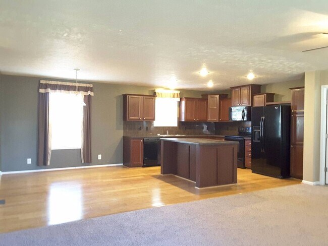 Foto del edificio - 3 Bedroom Single Family Home!