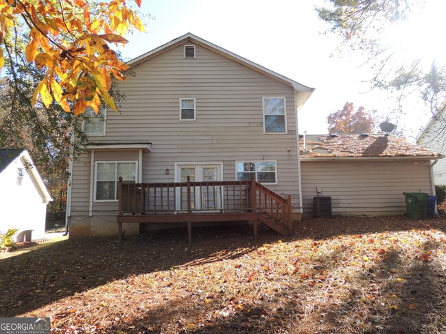 Building Photo - 492 Stonemill Manor