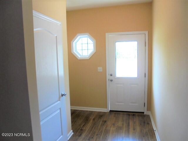 Building Photo - 411 Triton Ln