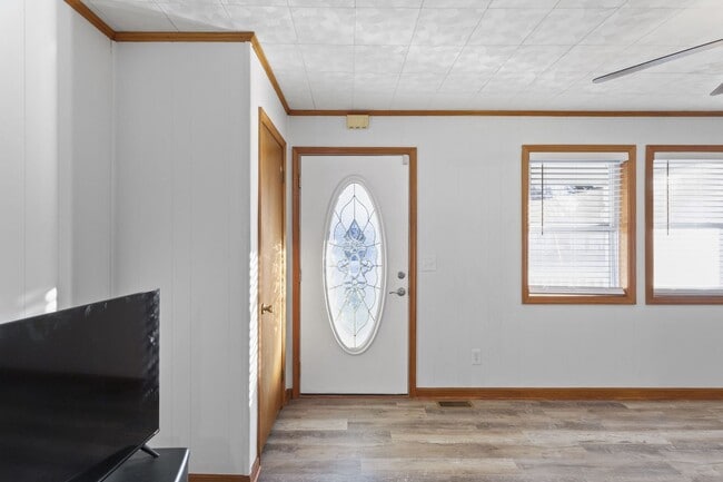 Building Photo - Charming 3 Bedroom Home for Rent!