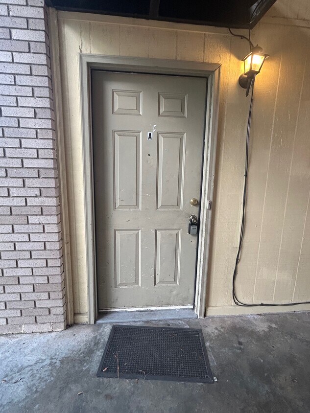 Apartment Door - 103 Thornwell Ct