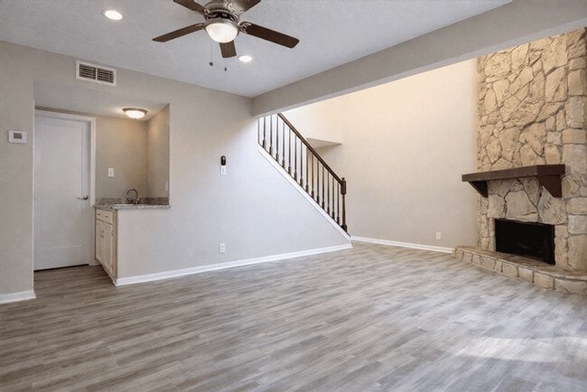 Foto del edificio - 12218 Wild Pine Dr