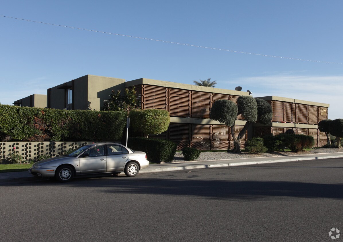 Foto principal - Valley Plaza Apartments