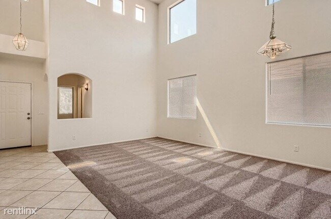 Building Photo - 4 br, 3 bath House - 22357 Van Der Veen Wa...