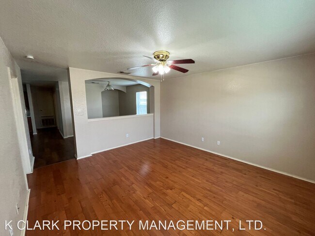 Foto del edificio - 4 br, 2 bath House - 8107 HEIGHTS VALLEY