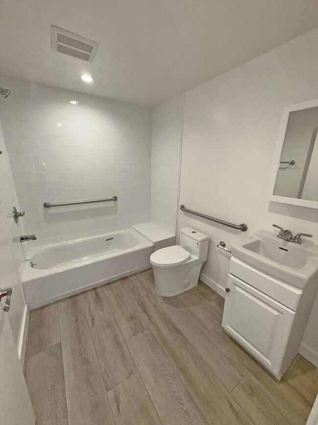 Foto del edificio - 5308 Sepulveda Blvd