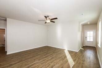 Building Photo - 7630 Tipton Meadow Way