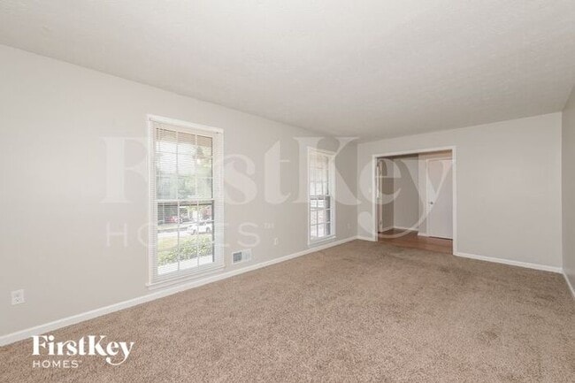 Building Photo - 2051 Windsor Ln SW