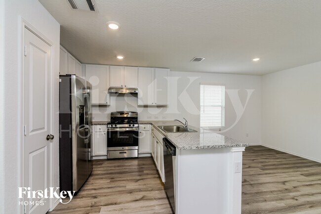 Foto del edificio - 10211 Devon Wheel St