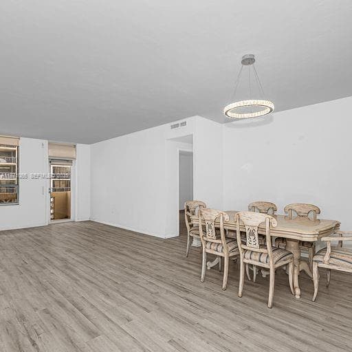 Foto del edificio - 10185 Collins Ave