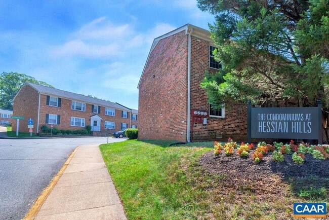 Hessian Hills first-floor Condo 2bed/1bath... - Hessian Hills first-floor Condo 2bed/1bath...