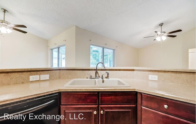 Foto del edificio - 4 br, 2 bath House - 52 Langdon Drive