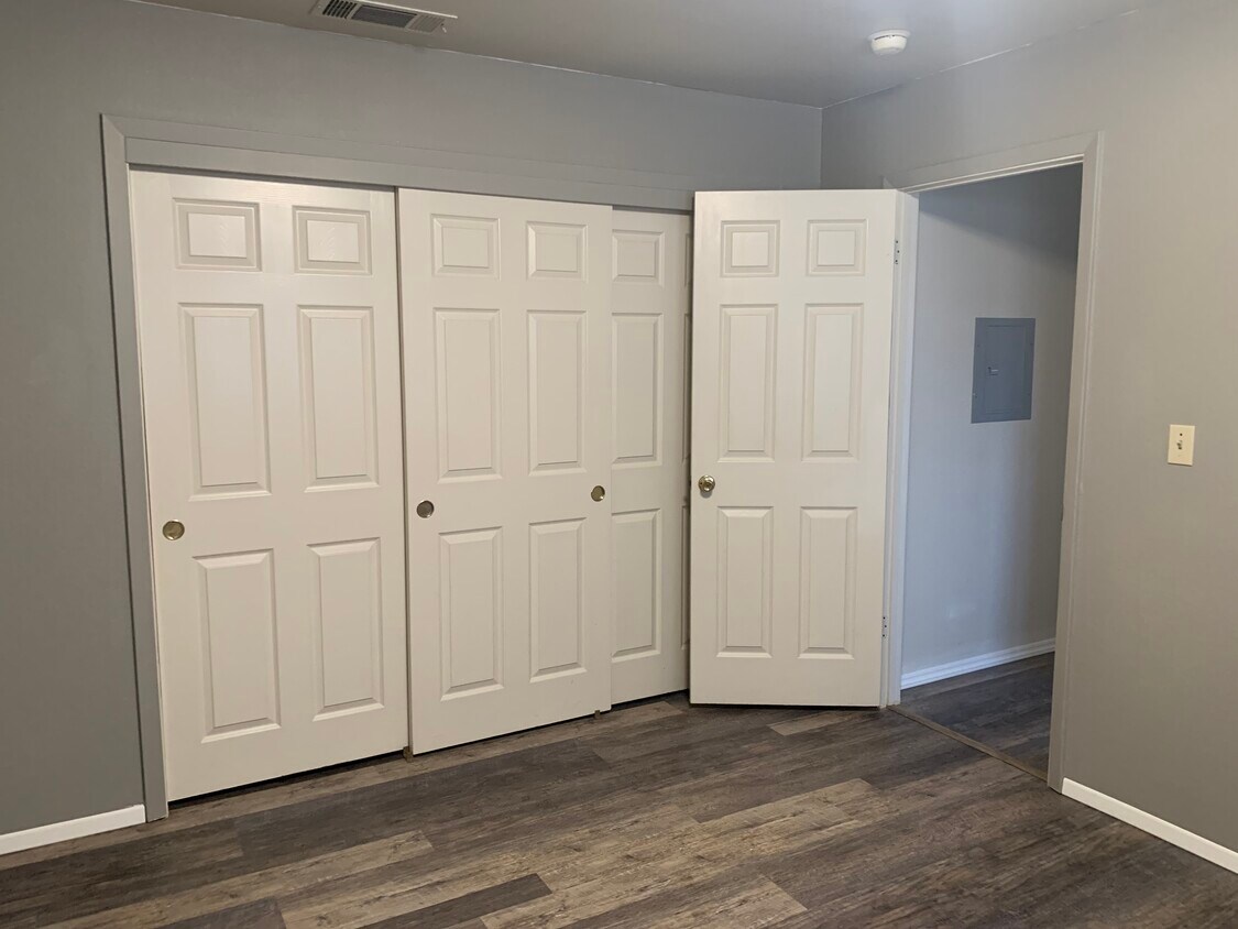 Foto principal - 1619 Parker Ave