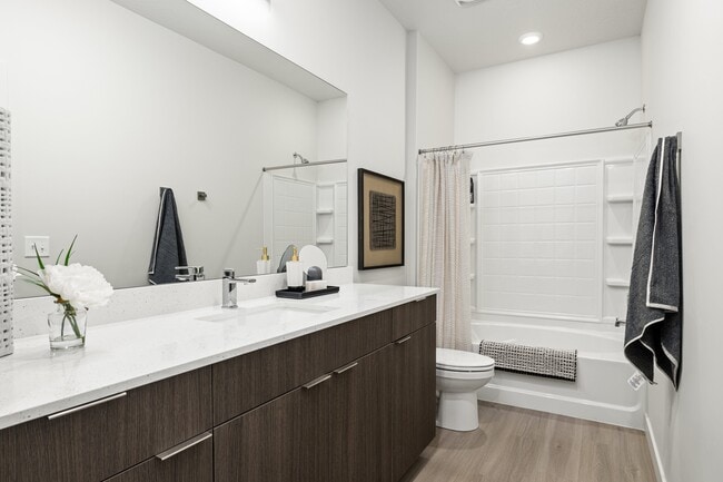 Building Photo - Calypso Townhomes