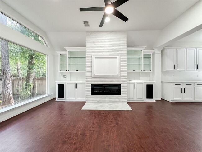 Building Photo - 93 N Acacia Park Cir