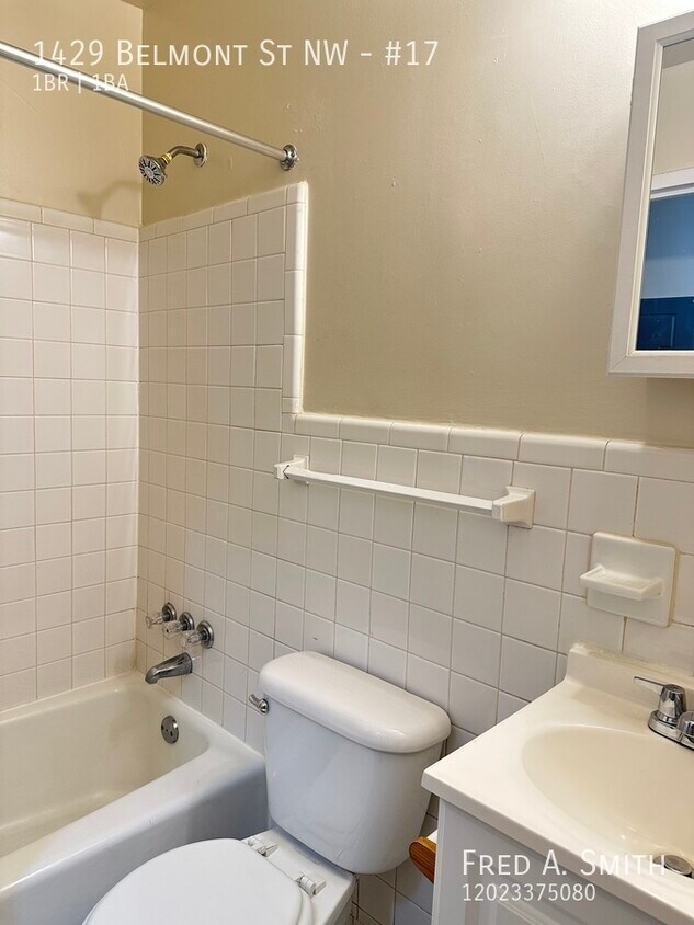 Primary Photo - 1429 Belmont St NW