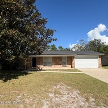 Building Photo - 3671 Red Oak Cir W