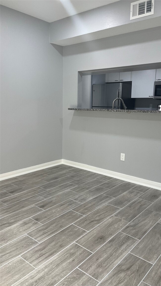 Building Photo - 12633 Memorial Dr