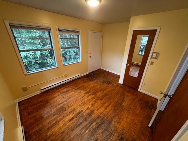 Foto del edificio - 568 Spartan Ave