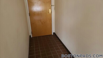 Building Photo - 81 Essex St