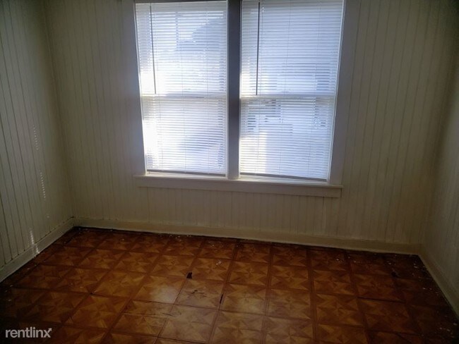 Foto del edificio - 2000 Lyons Ave