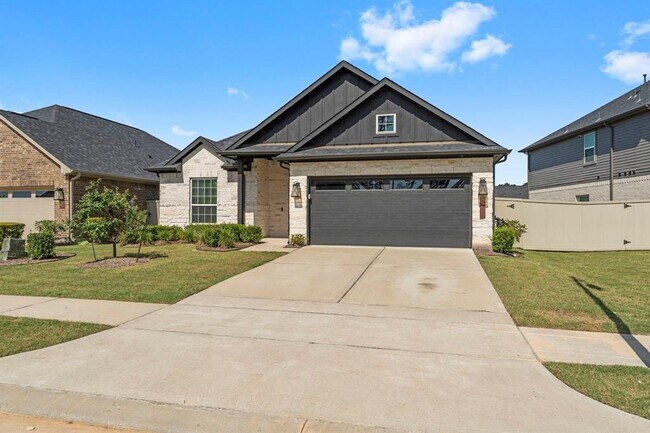 Building Photo - 40560 Goldeneye Pl