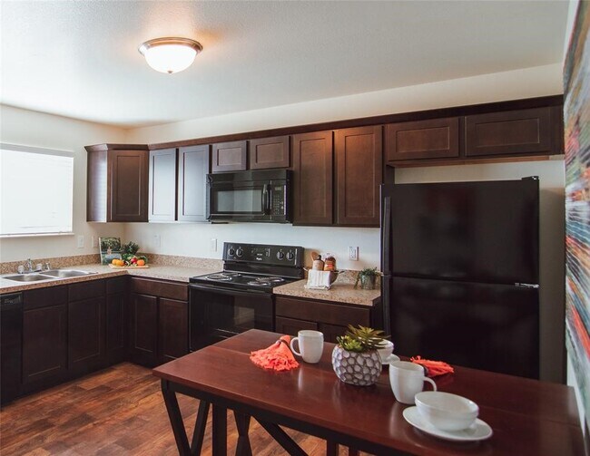 Building Photo - 12603 Telge Rd