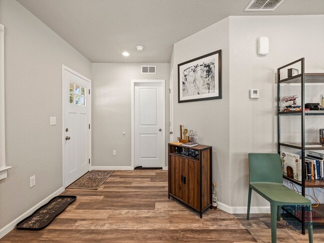 Building Photo - Charming Duplex in Prime Fort Collins Loca...