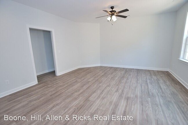 Foto del edificio - 3 br, 2 bath House - 504-A Amerson Court