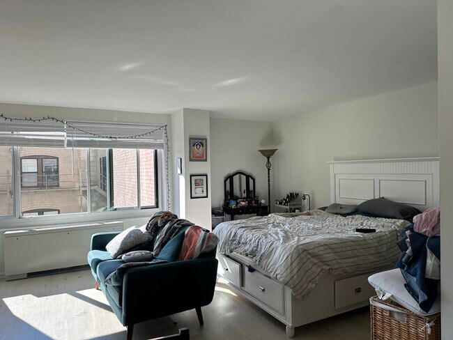 Foto del edificio - 1330 New Hampshire Ave NW